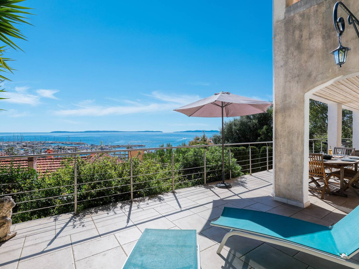 Villa climatisée vue mer et port au Lavandou, 200m plage - Photo 33