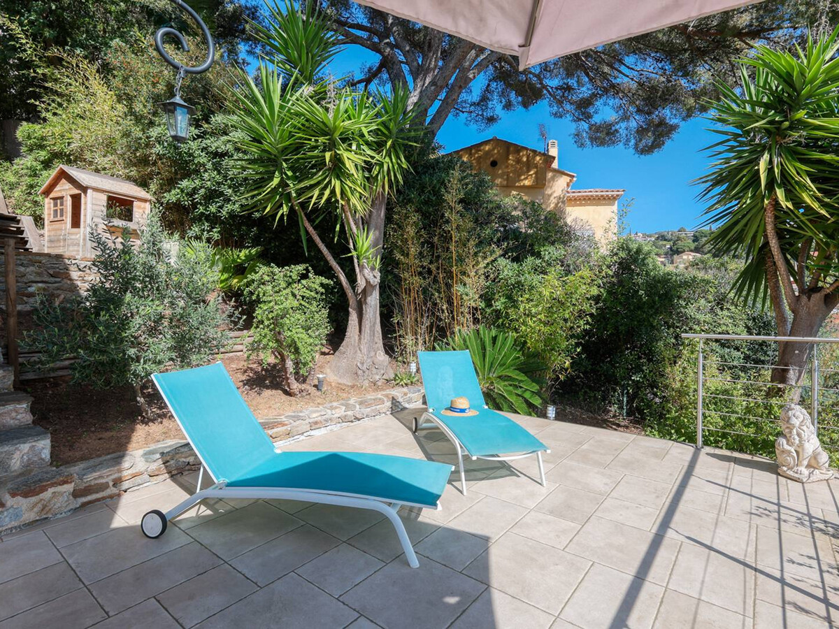 Villa climatisée vue mer et port au Lavandou, 200m plage - Photo 36