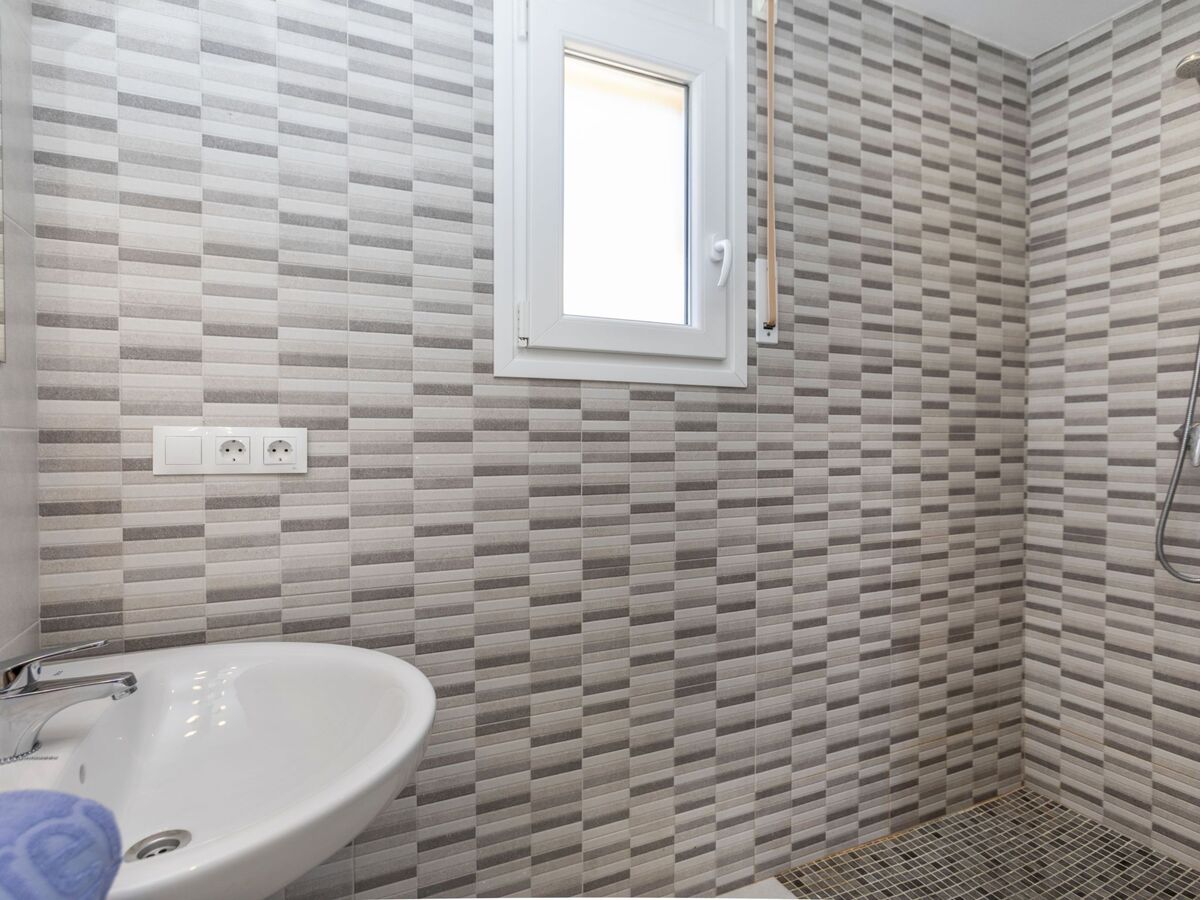 Villa Sirena III – 10 pers., piscine et plage à 1,1 km - Photo 12