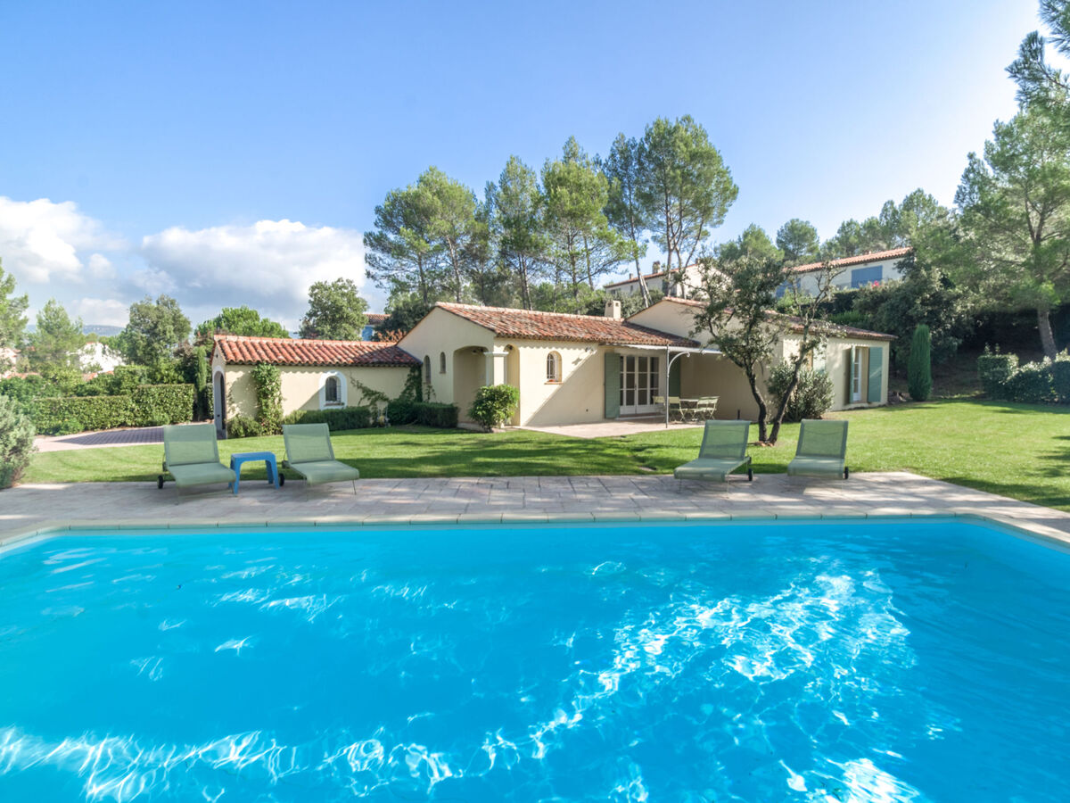 Maison 115 m² avec piscine privée au bord du golf de La Motte - Photo 1