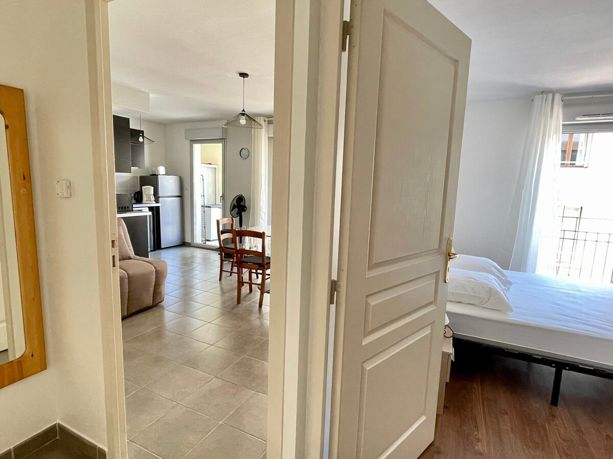 T2 moderne 41m² avec balcon, garage et ascenseur - Photo 7