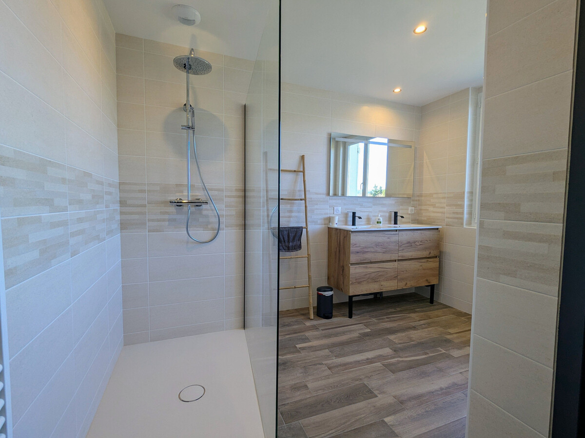 Gîte Chez Augusta : 10 pers., 5 chambres, 3 500 m² à Tence - Photo 6