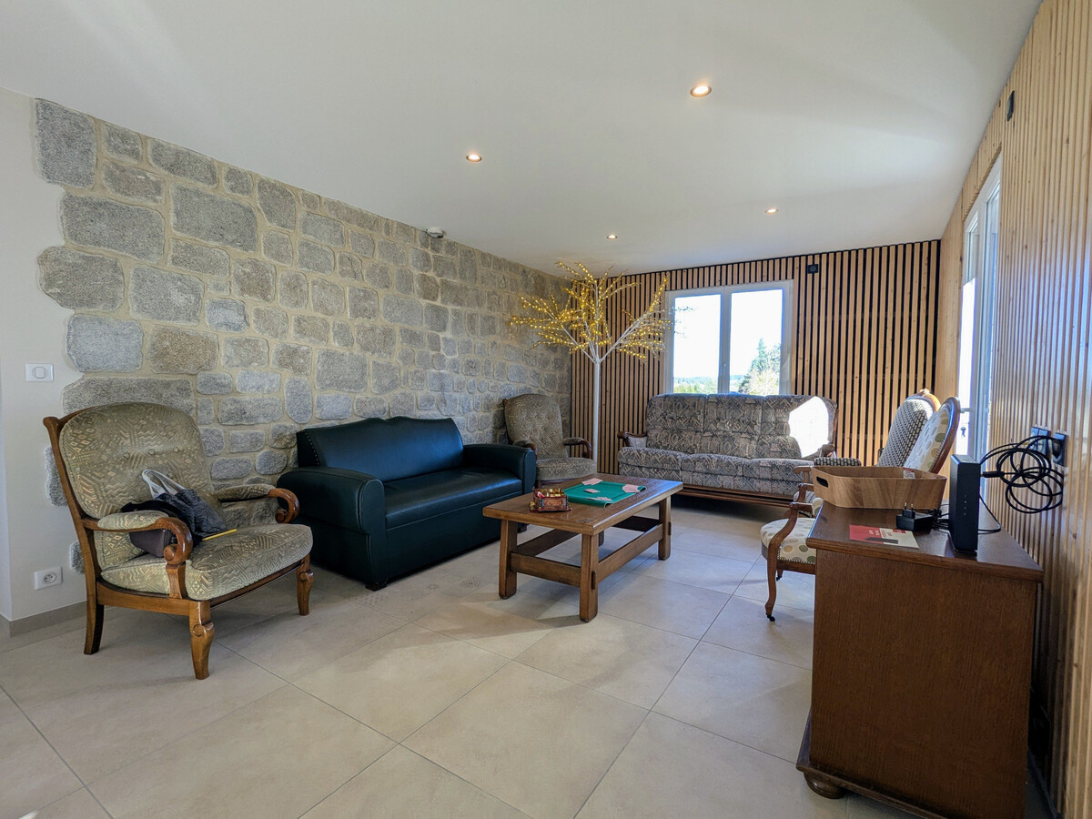 Gîte Chez Augusta : 10 pers., 5 chambres, 3 500 m² à Tence - Photo 7