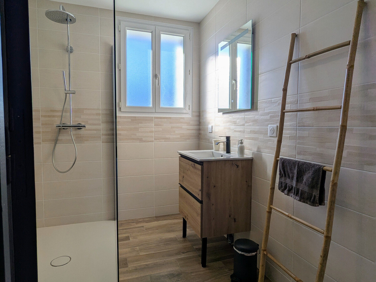 Gîte Chez Augusta : 10 pers., 5 chambres, 3 500 m² à Tence - Photo 16