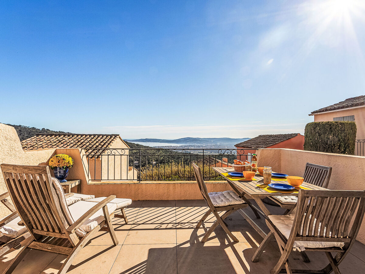 Appartement Village de Silhouette, vue mer à Grimaud - Photo 1