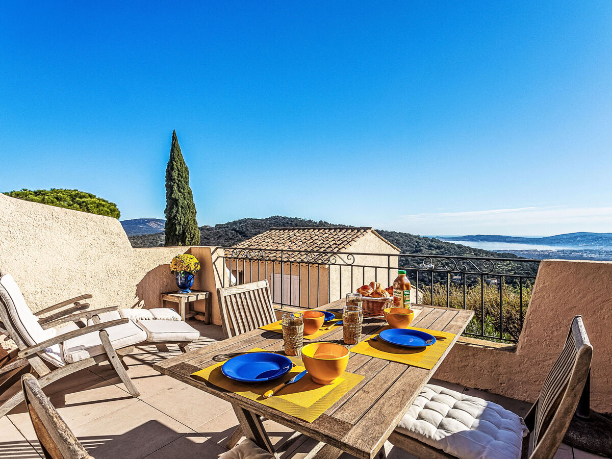 Appartement Village de Silhouette, vue mer à Grimaud - Photo 16