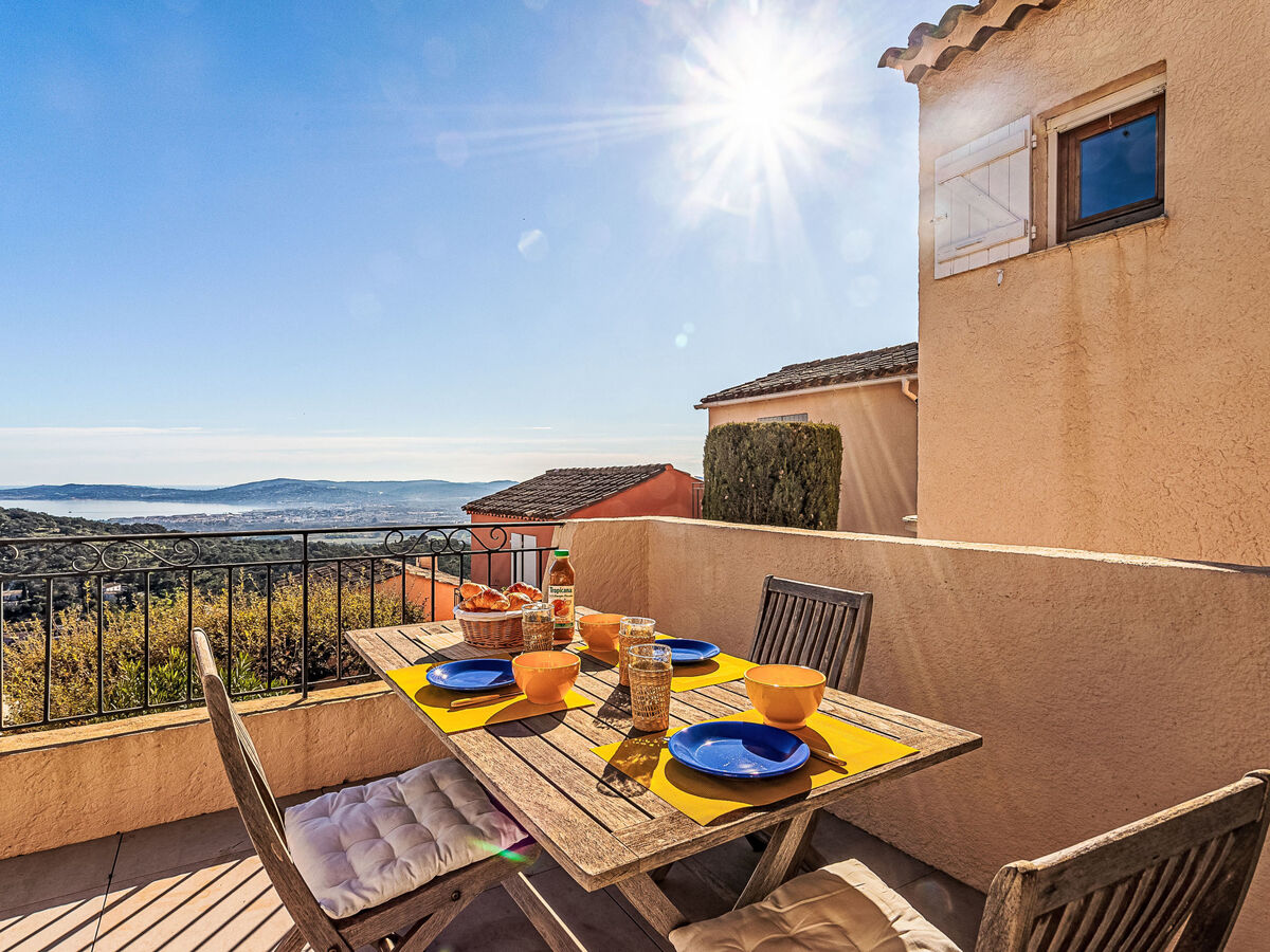 Appartement Village de Silhouette, vue mer à Grimaud - Photo 17