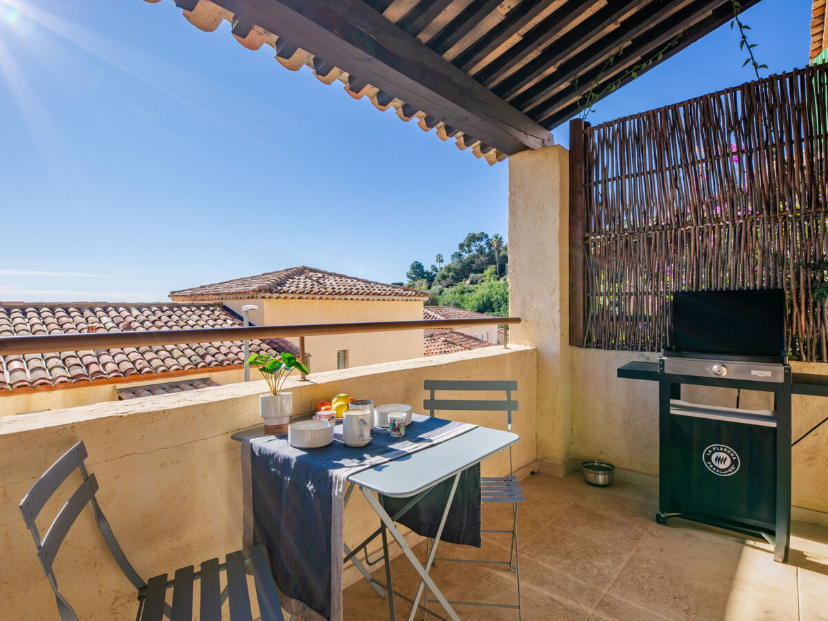 Le Bougainvillier, maison rénovée 2024 à Sainte-Maxime - Photo 3