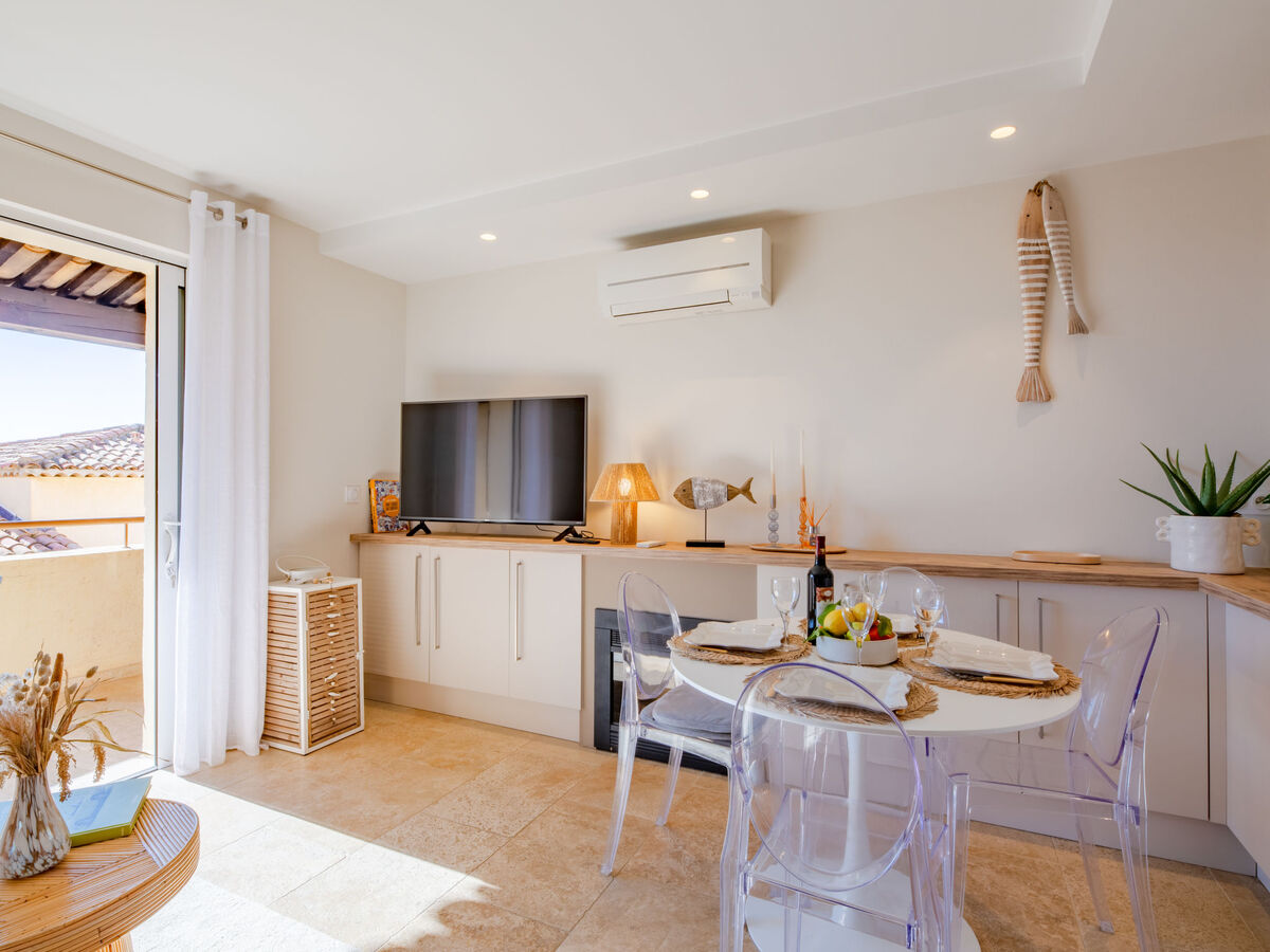 Le Bougainvillier, maison rénovée 2024 à Sainte-Maxime - Photo 7
