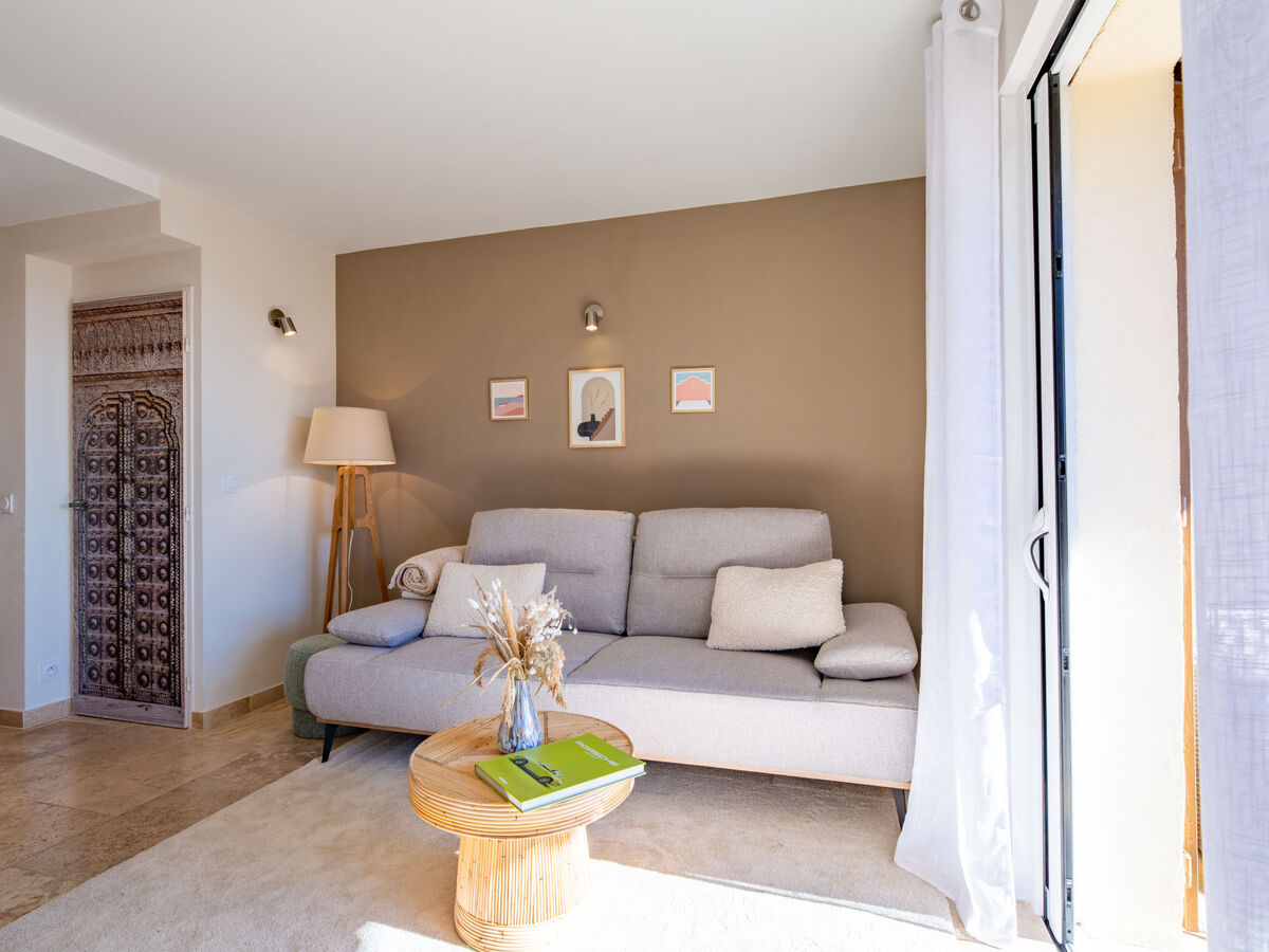 Le Bougainvillier, maison rénovée 2024 à Sainte-Maxime - Photo 8