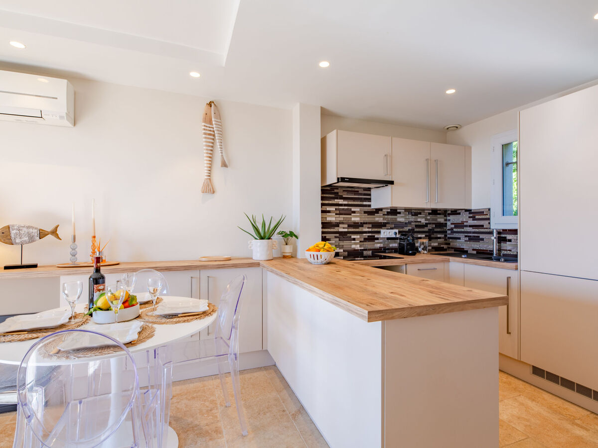 Le Bougainvillier, maison rénovée 2024 à Sainte-Maxime - Photo 9