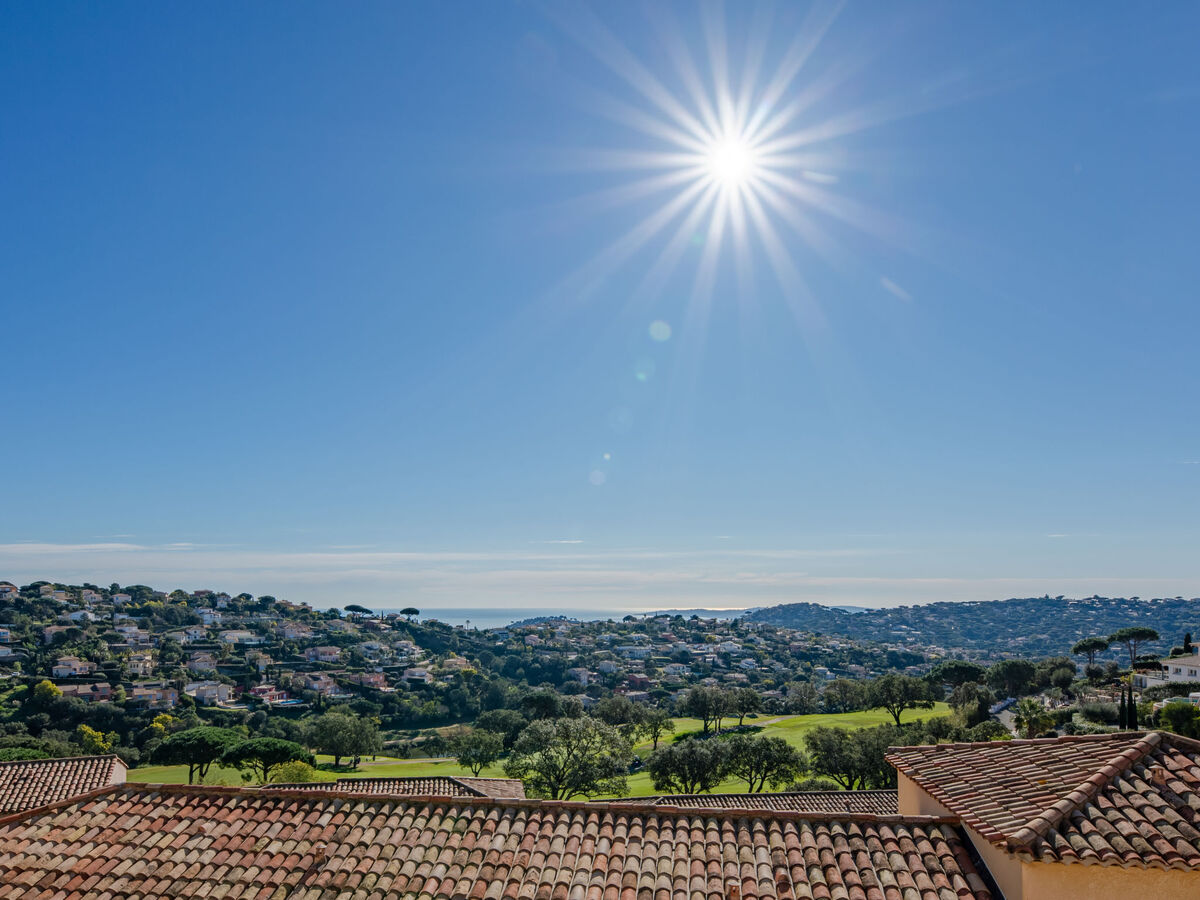 Le Bougainvillier, maison rénovée 2024 à Sainte-Maxime - Photo 18