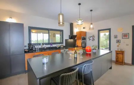 Maison provençale 7 pers. avec piscine privée : photo 13