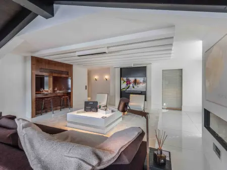 Appartement 2 chambres au centre de Courchevel avec parking et WIFI : photo 4