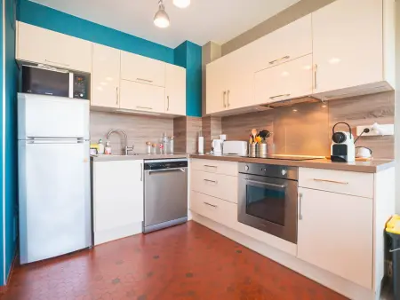 Appartement lumineux avec cuisine séparée - Près de la plage - Photo 1