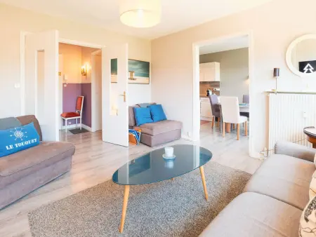 Appartement lumineux avec cuisine séparée - Près de la plage - Photo 3