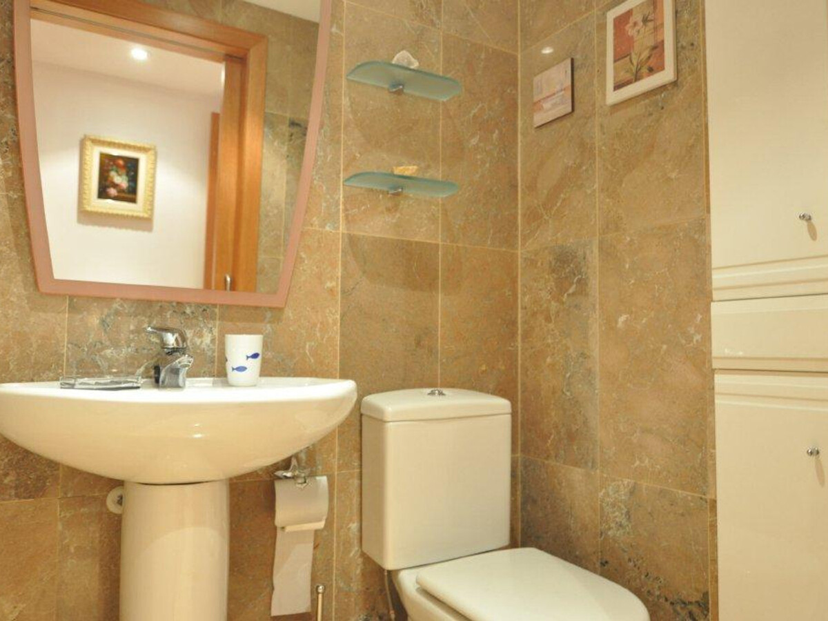Appartement face à la plage de Roses, 2 chambres, piscine - Photo 20