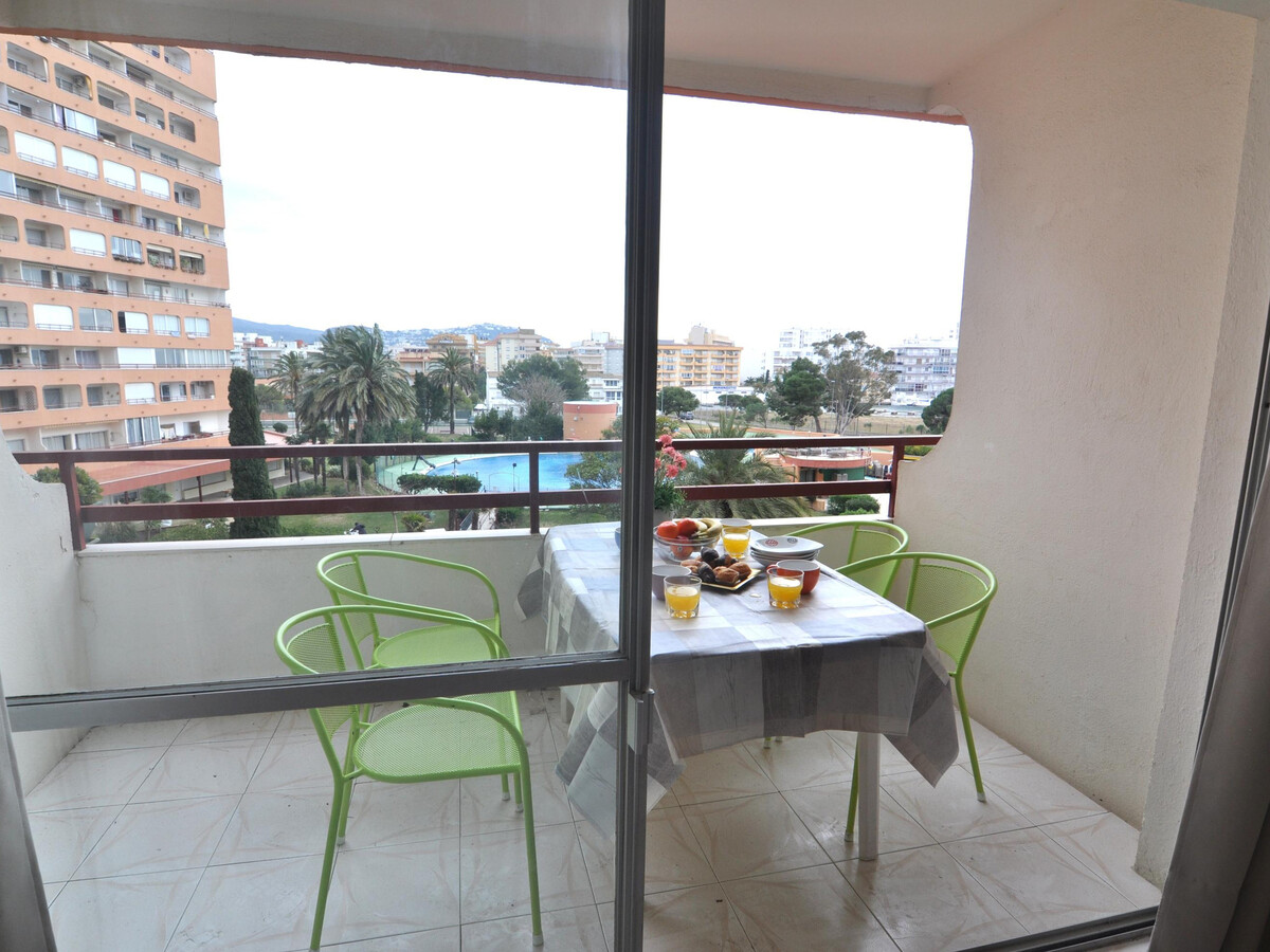 Studio 28 m² à Roses, 1,5 km plage, piscine commune - Photo 2