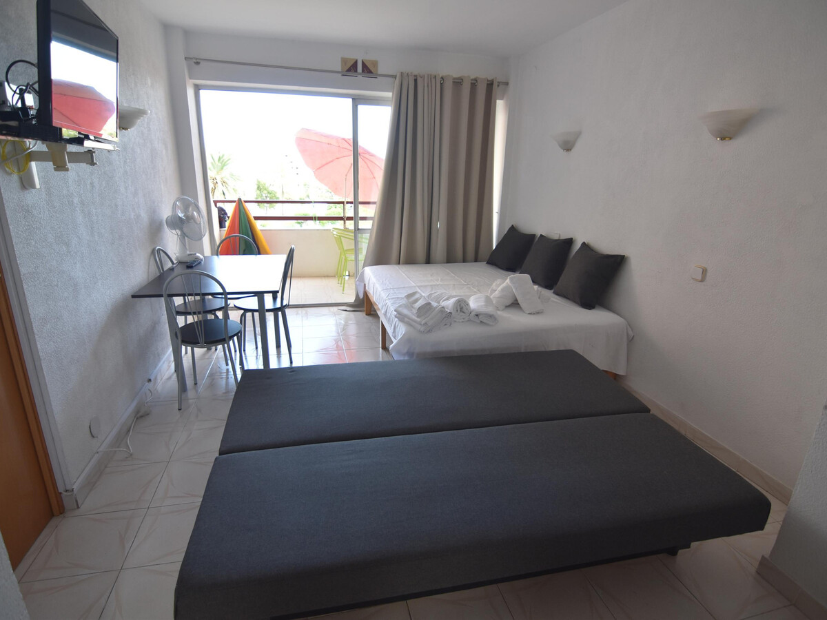Studio 28 m² à Roses, 1,5 km plage, piscine commune - Photo 8