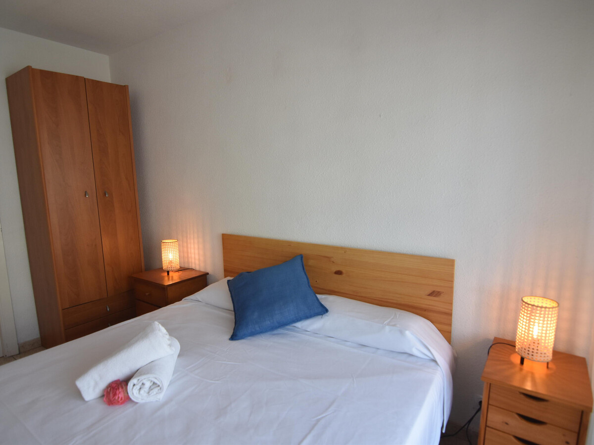 Appartement face à la plage à Roses, piscine et terrasse - Photo 13