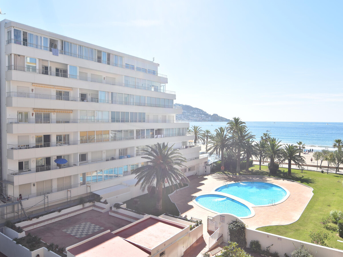 Appartement face à la plage à Roses, piscine et terrasse - Photo 20