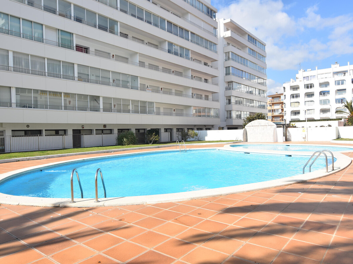 Appartement face à la plage à Roses, piscine et terrasse - Photo 23