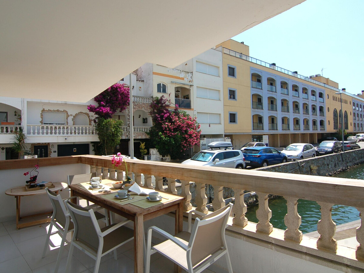 Appartement 2 chambres à 1,1 km de la plage - Photo 2