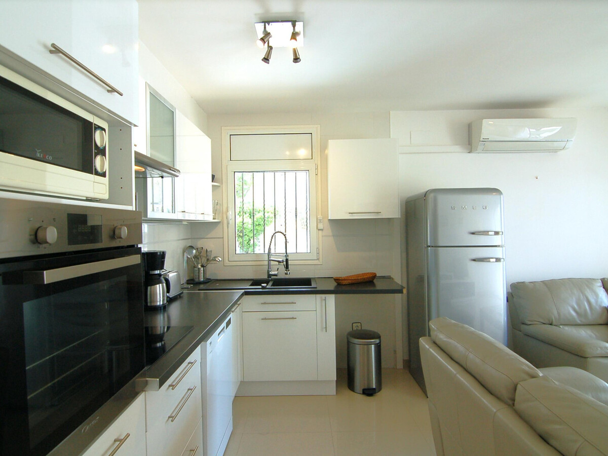 Appartement 2 chambres à 1,1 km de la plage - Photo 16