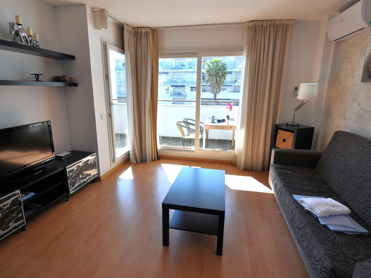 Appartement 1 chambre Roses, 45 m², piscine à 1,5 km plage - Photo 8