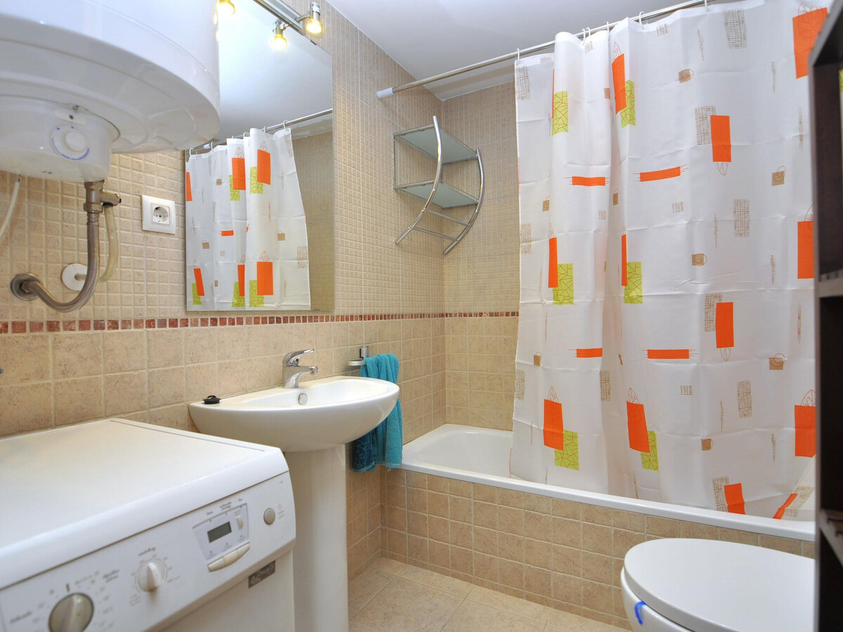 Appartement 1 chambre Roses, 45 m², piscine à 1,5 km plage - Photo 12