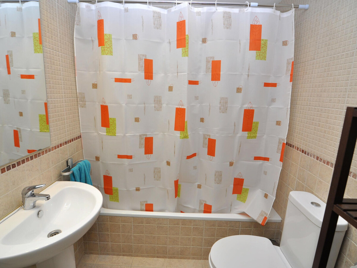 Appartement 1 chambre Roses, 45 m², piscine à 1,5 km plage - Photo 13