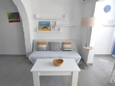 Studio 100 m de la plage à Roses, vue mer : photo 6