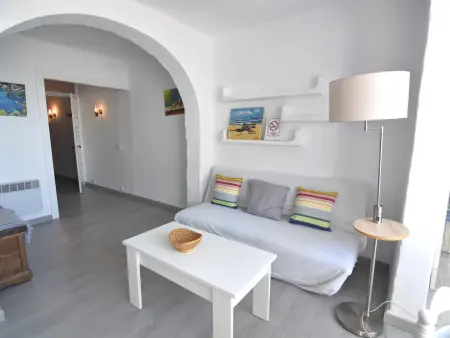Studio 100 m de la plage à Roses, vue mer : photo 7