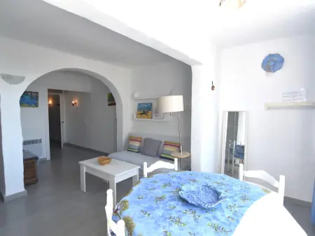 Studio 100 m de la plage à Roses, vue mer : photo 8