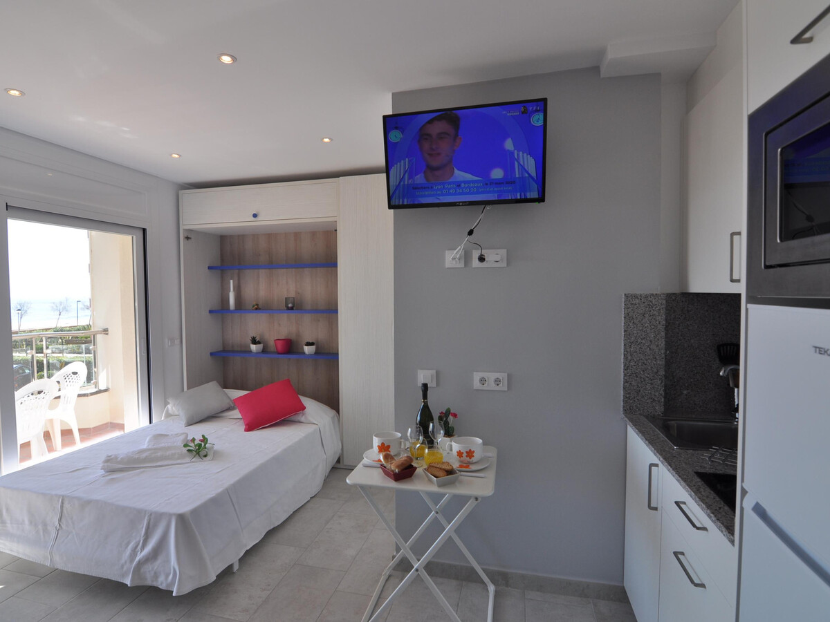 Studio en front de mer à Roses, 20 m² à 20 m de la plage - Photo 10