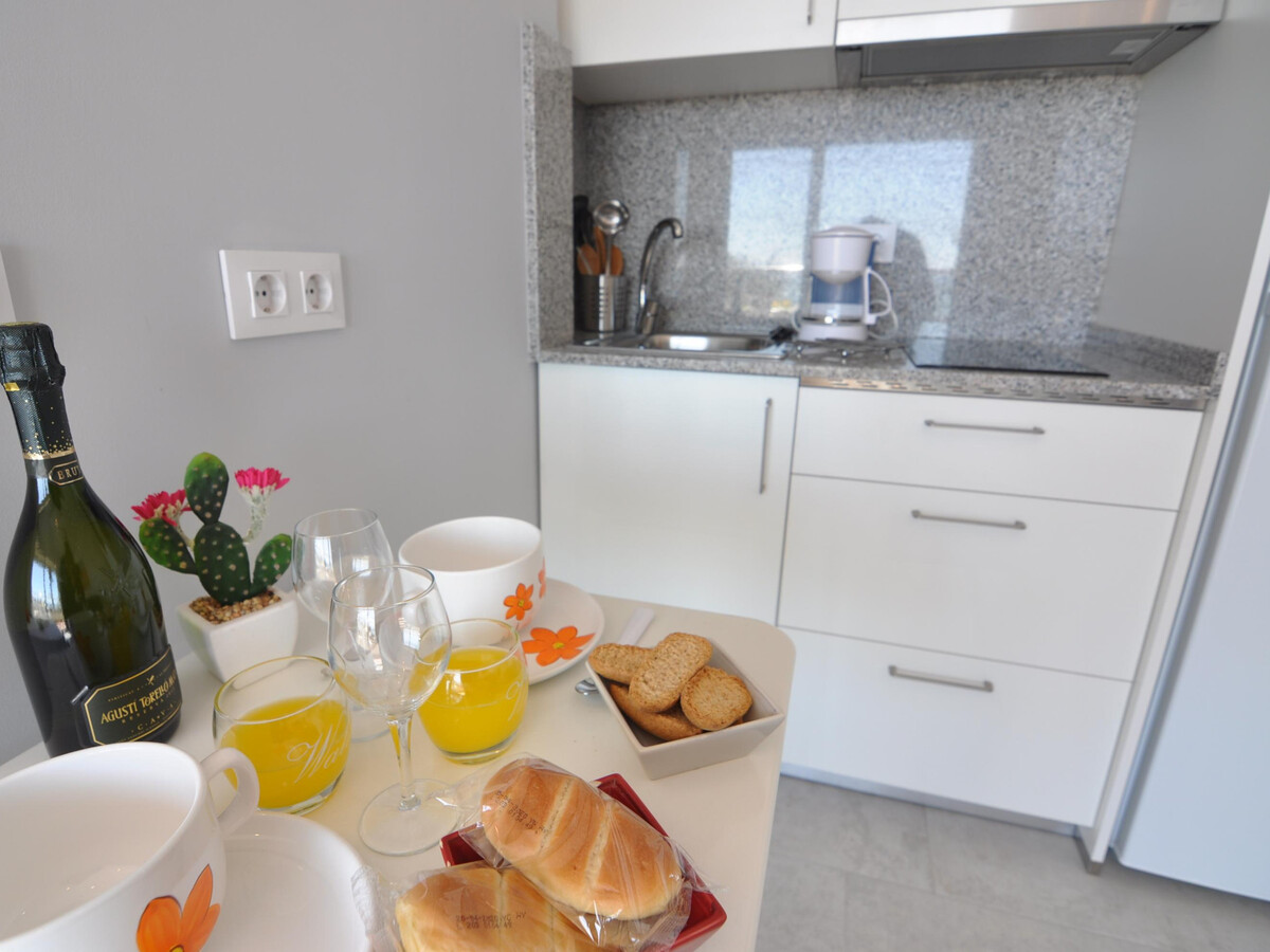 Studio en front de mer à Roses, 20 m² à 20 m de la plage - Photo 14