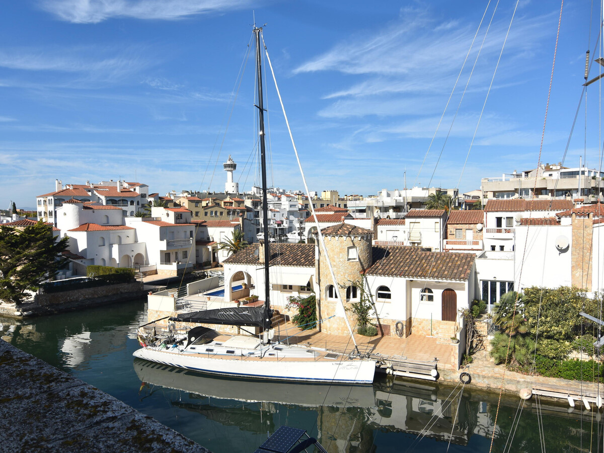 Villa 6 pers., 3 ch., 50 m plage à Empuriabrava - Photo 20