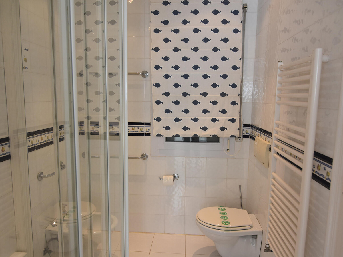 Villa 6 pers., 3 ch., 50 m plage à Empuriabrava - Photo 23