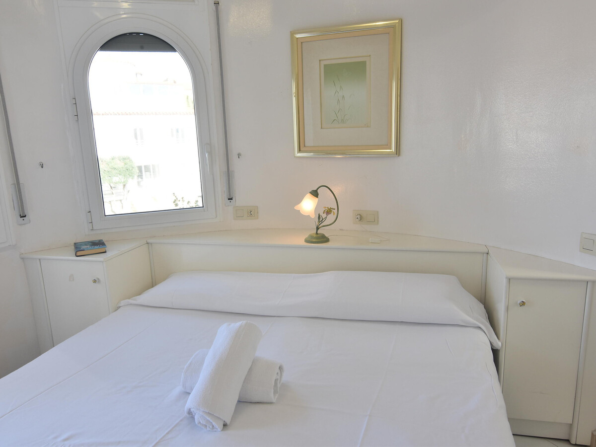 Villa 6 pers., 3 ch., 50 m plage à Empuriabrava - Photo 25