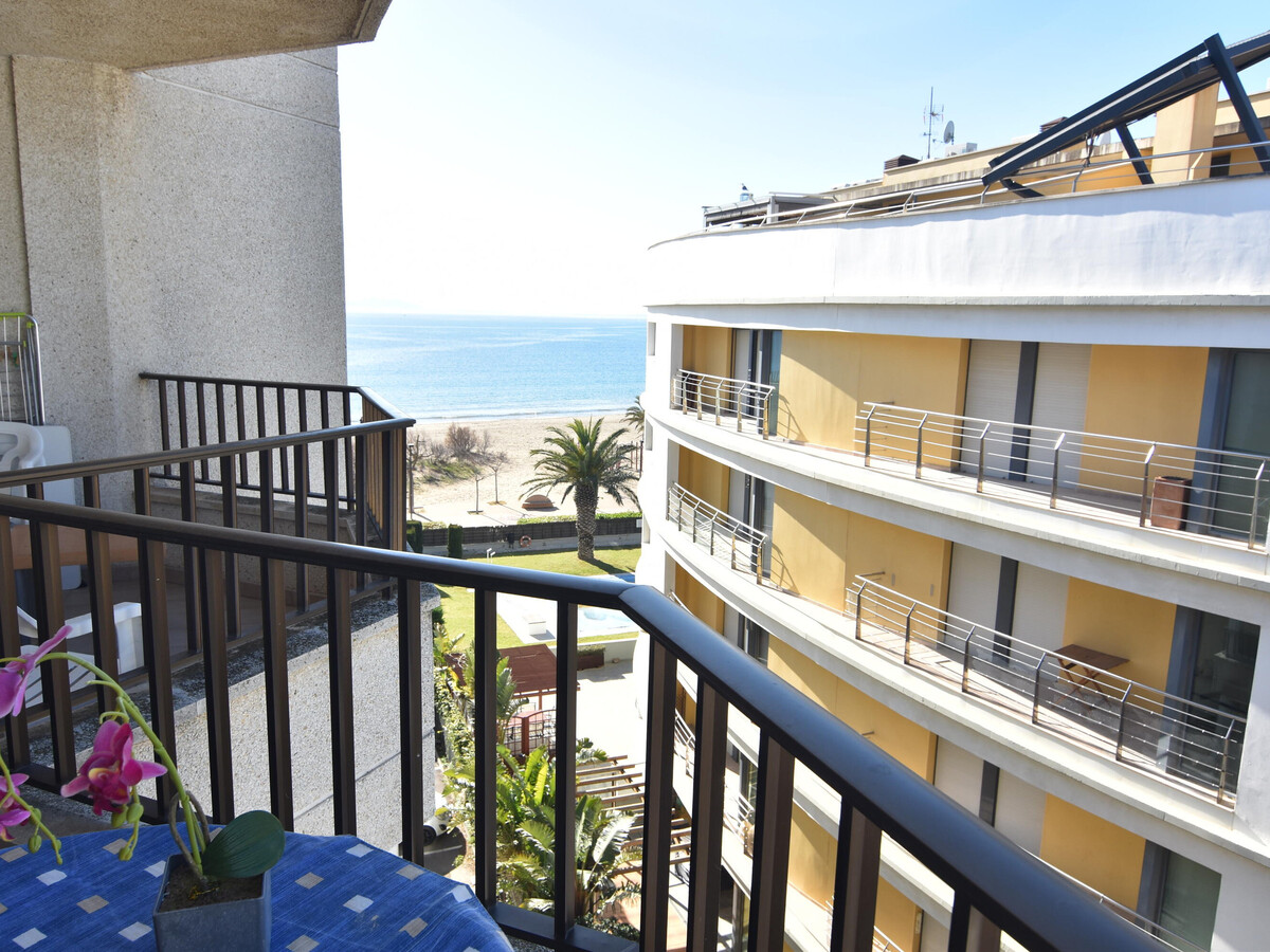 Studio front de mer à Roses, 20 m de la plage - Photo 1