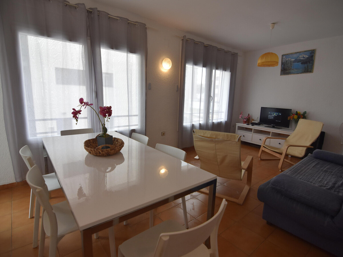 Appartement 2 chambres Roses, plage 400m, piscine - Photo 4