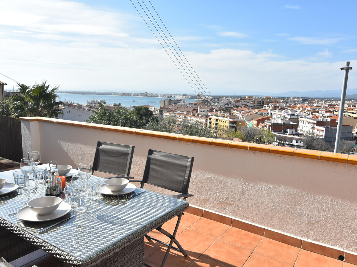 Appartement 33 m² avec jardin, 600 m de la plage à Roses - Photo 1
