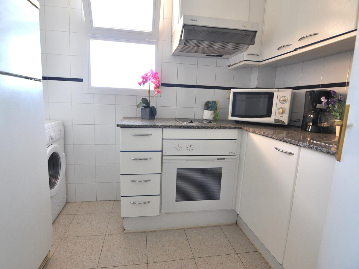 Appartement 2 chambres Roses, 1,4 km plage, piscine - Photo 9