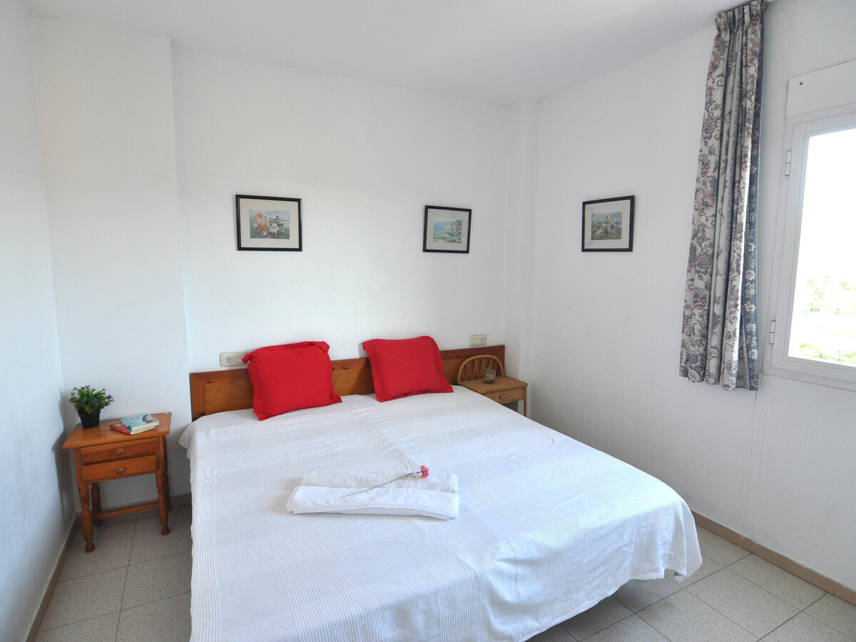 Appartement 2 chambres Roses, 1,4 km plage, piscine - Photo 10