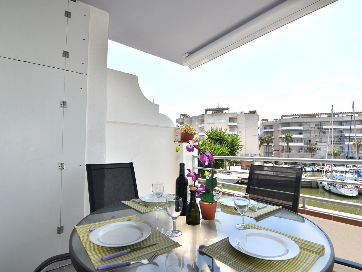 Appartement 1 chambre avec terrasse, 1,5 km plage Roses - Photo 2