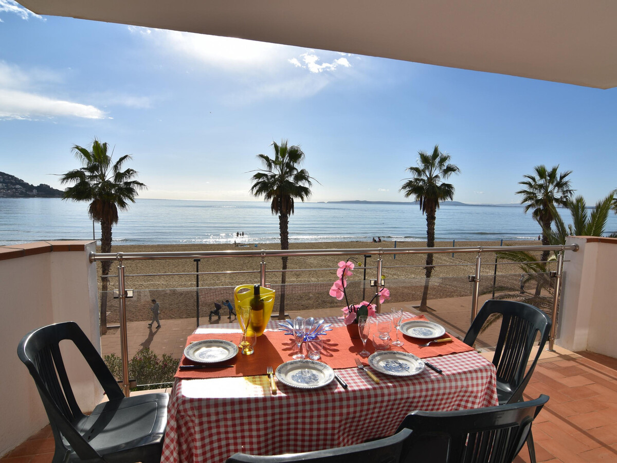 Appartement 2 chambres face à la plage à Roses - Photo 1