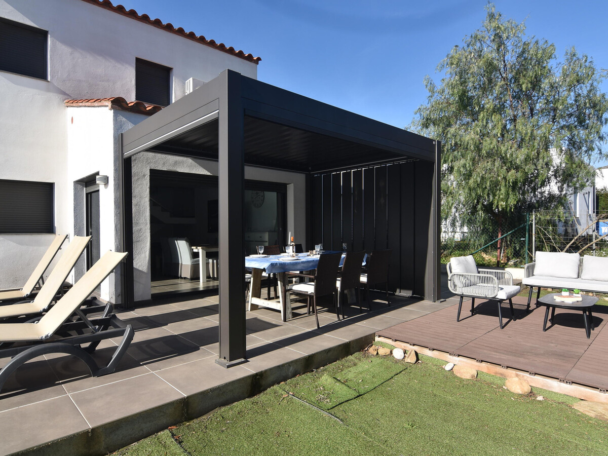 Villa 4 chambres Roses avec piscine privée, 3 km plage - Photo 5