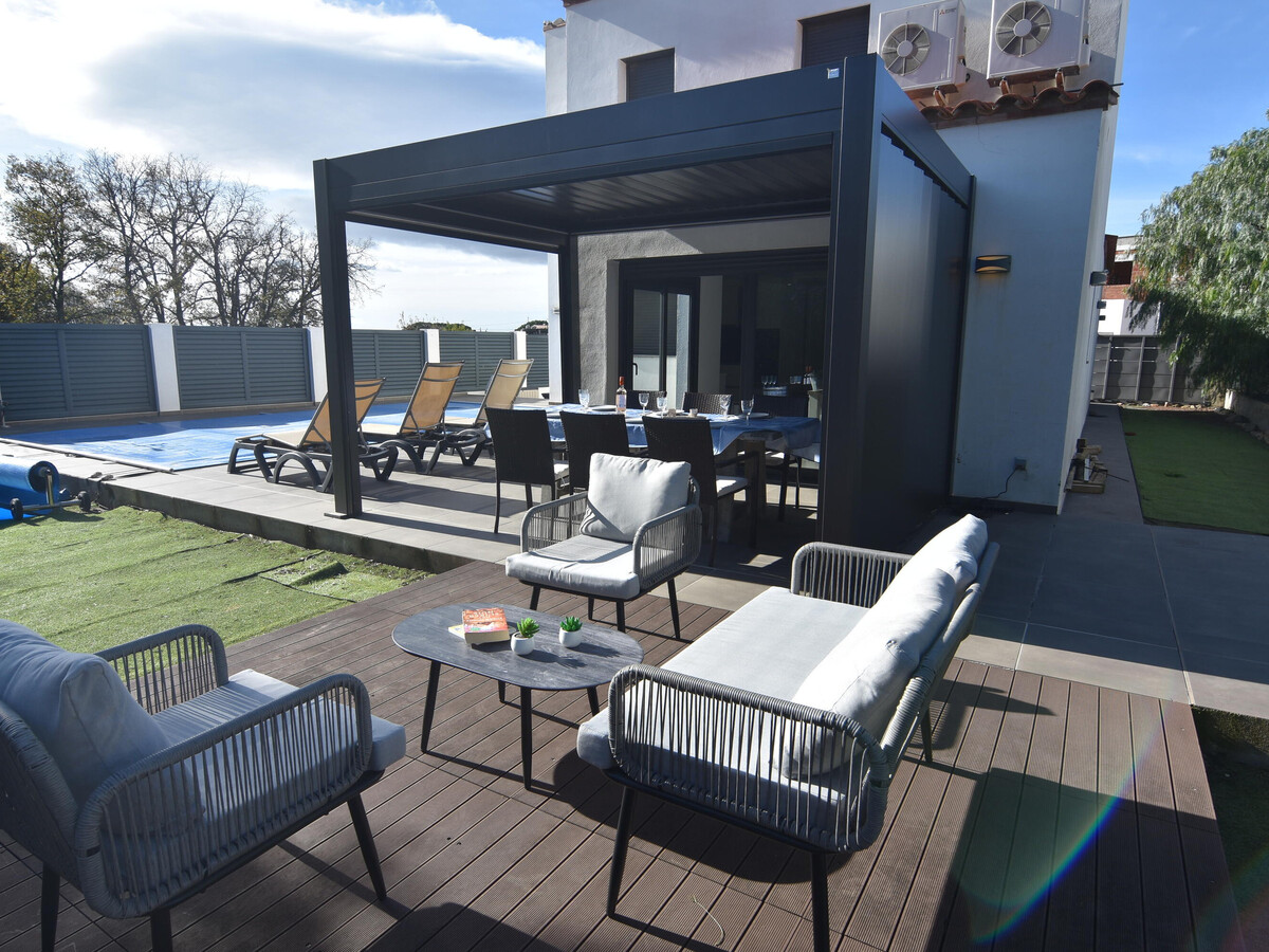 Villa 4 chambres Roses avec piscine privée, 3 km plage - Photo 7