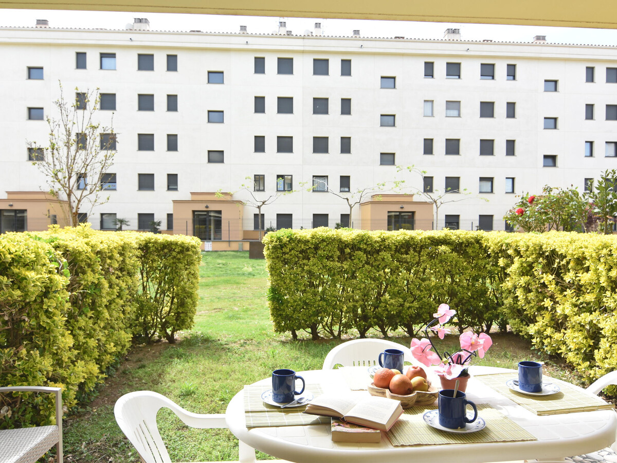 Appartement 1 chambre Roses, terrasse jardin à 50 m de la plage - Photo 2