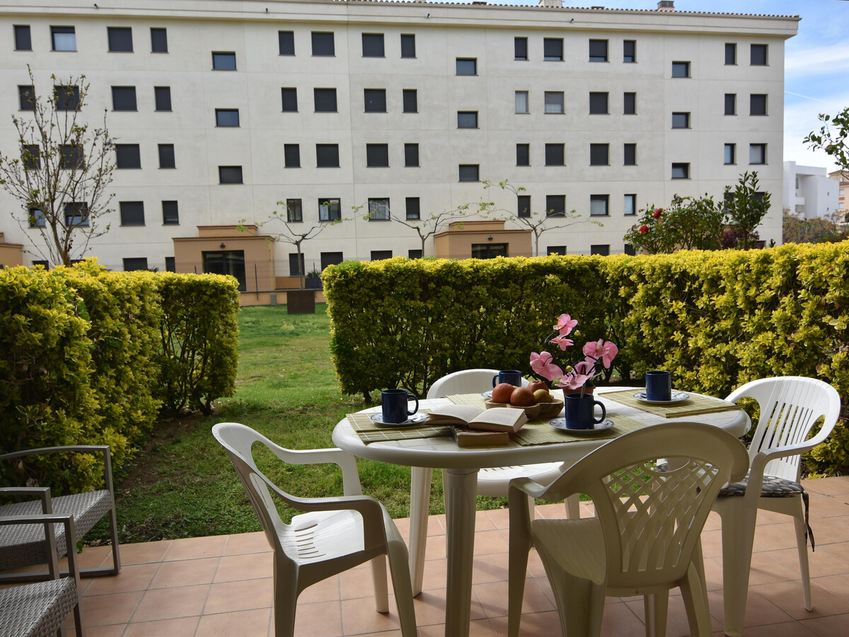 Appartement 1 chambre Roses, terrasse jardin à 50 m de la plage - Photo 3